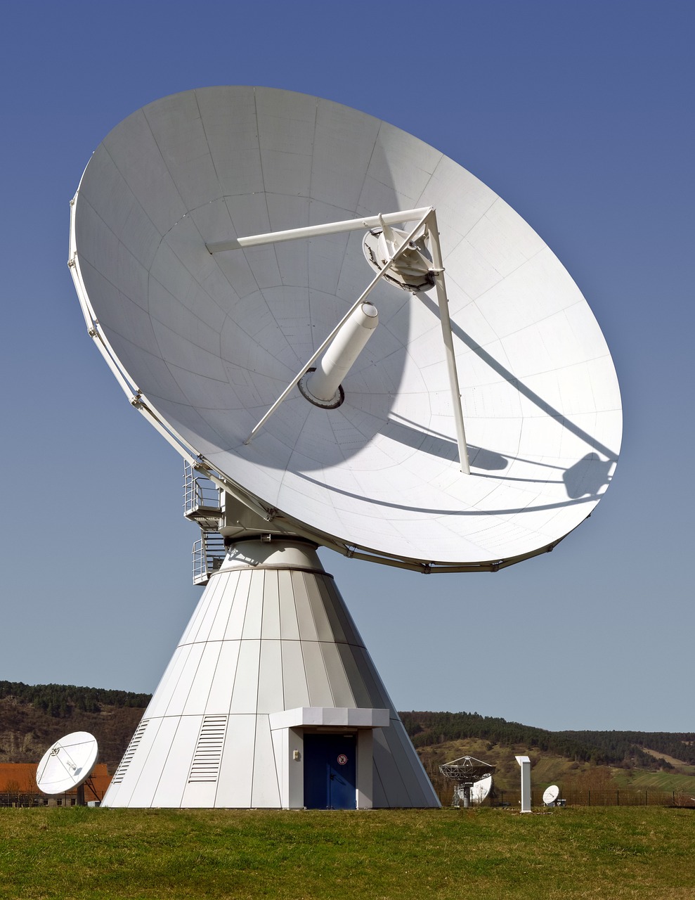 radar, radar dish, earth station-63014.jpg